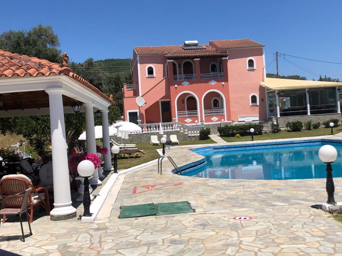 Regina Nina Otel Vasilátika Dış mekan fotoğraf