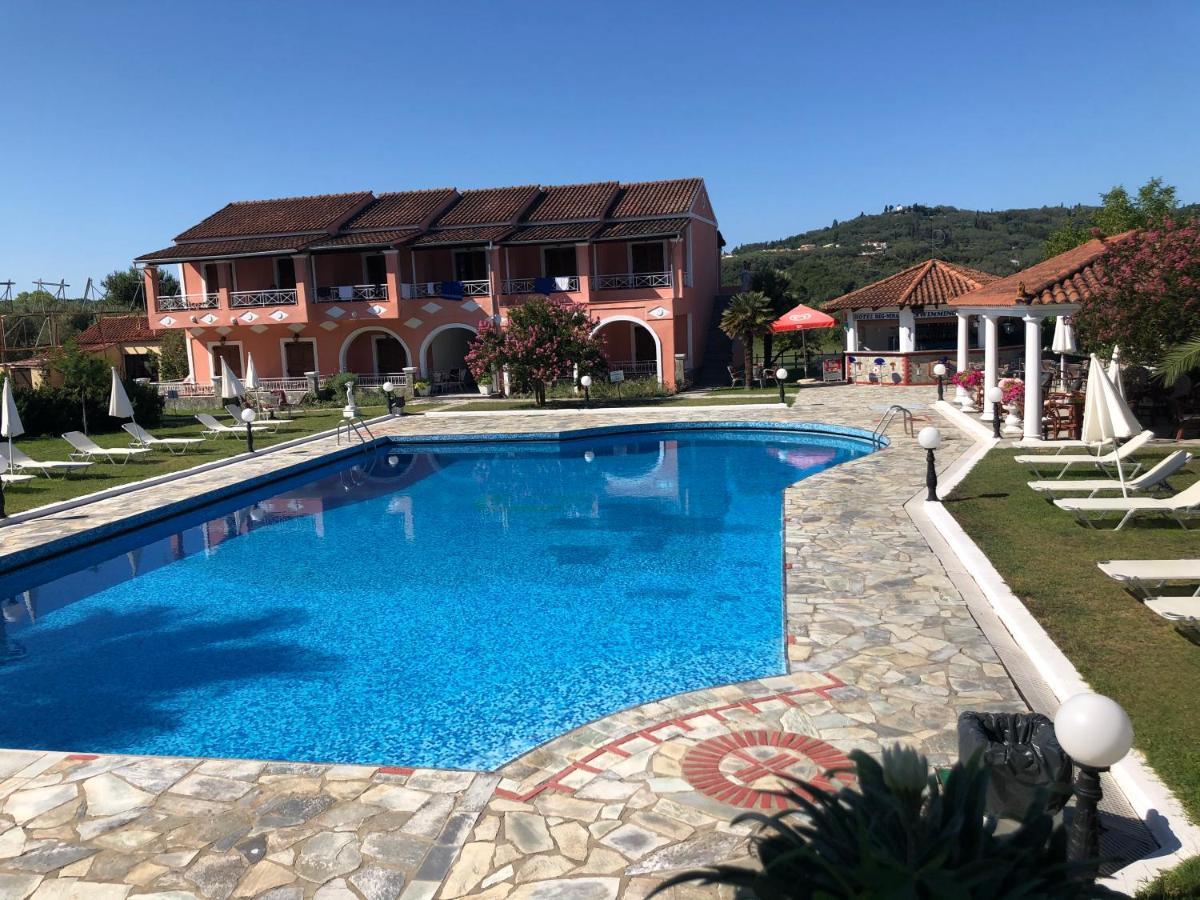 Regina Nina Otel Vasilátika Dış mekan fotoğraf