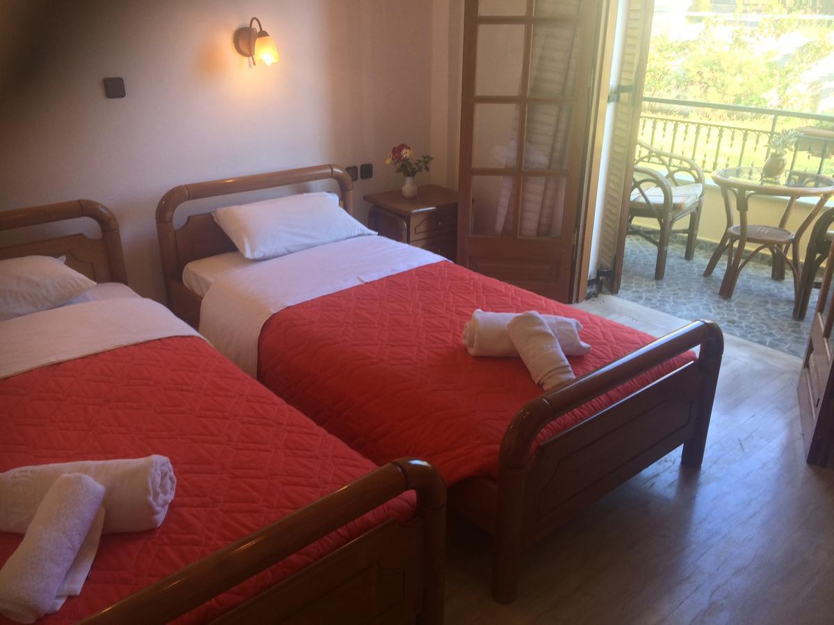 Regina Nina Otel Vasilátika Dış mekan fotoğraf