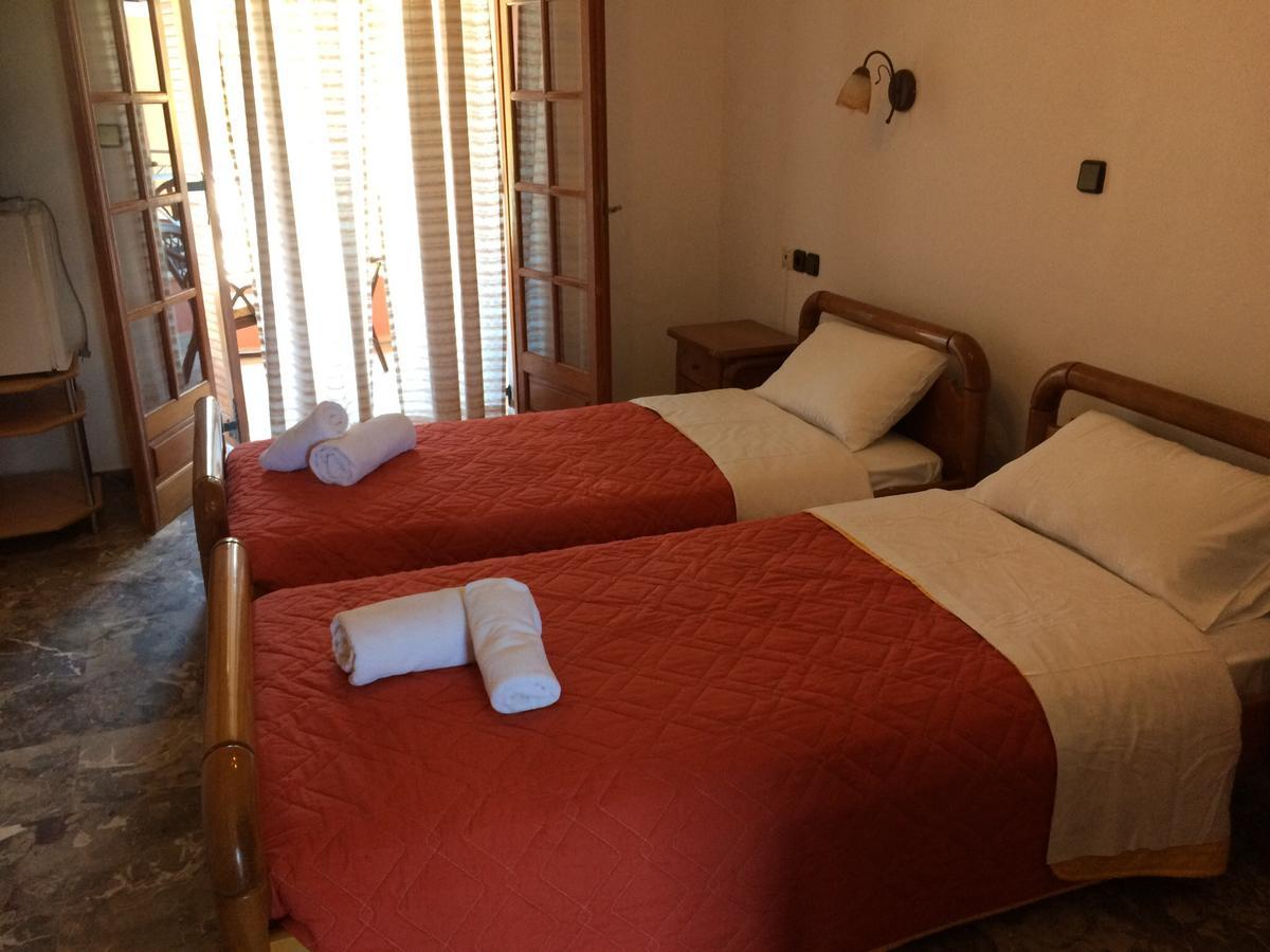 Regina Nina Otel Vasilátika Dış mekan fotoğraf